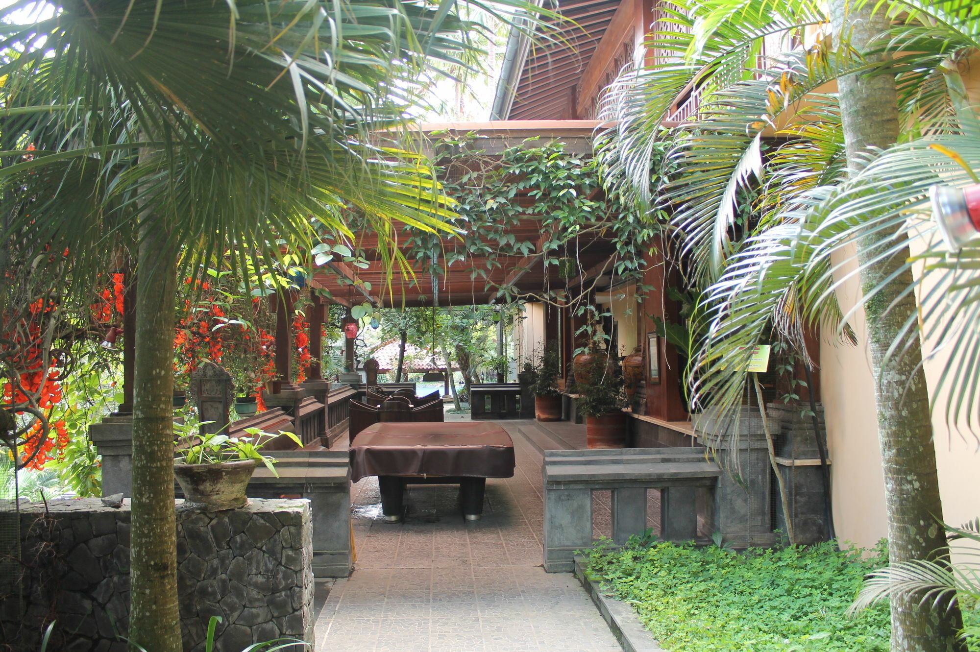 Laras Asri Resort&Spa Salatiga Exterior foto