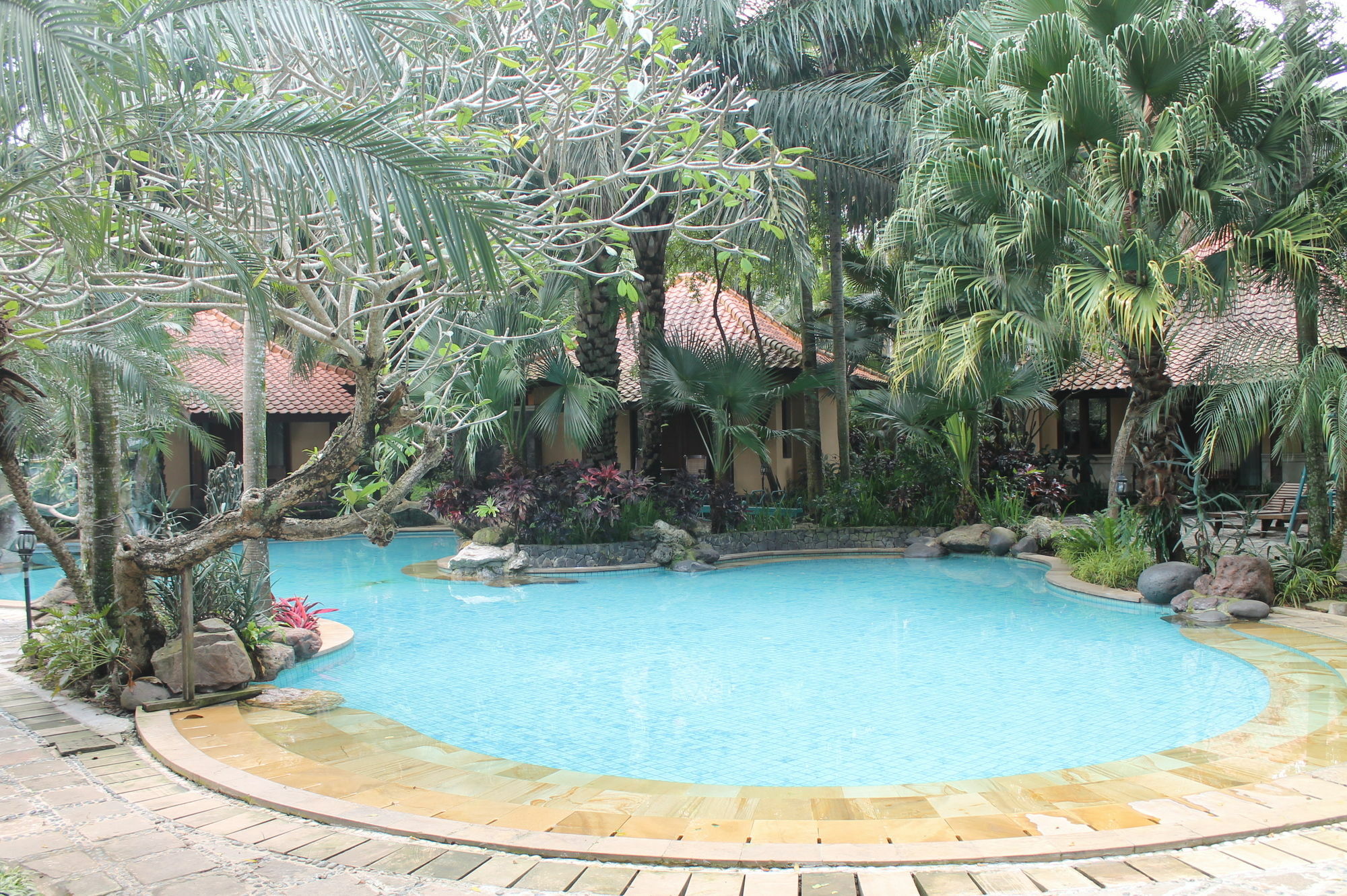 Laras Asri Resort&Spa Salatiga Exterior foto